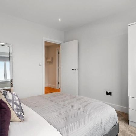 Lovely 1 Bedroom Apartment In The Heart Of Eastleigh Exterior foto